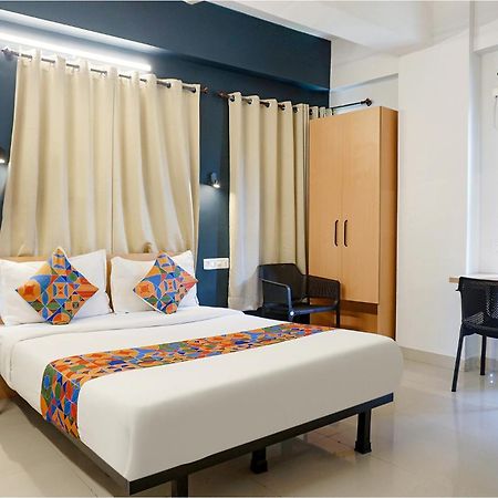 Fabhotel Aura Homes - Nr Khandoba Mandir Pimpri-Chinchwad Extérieur photo