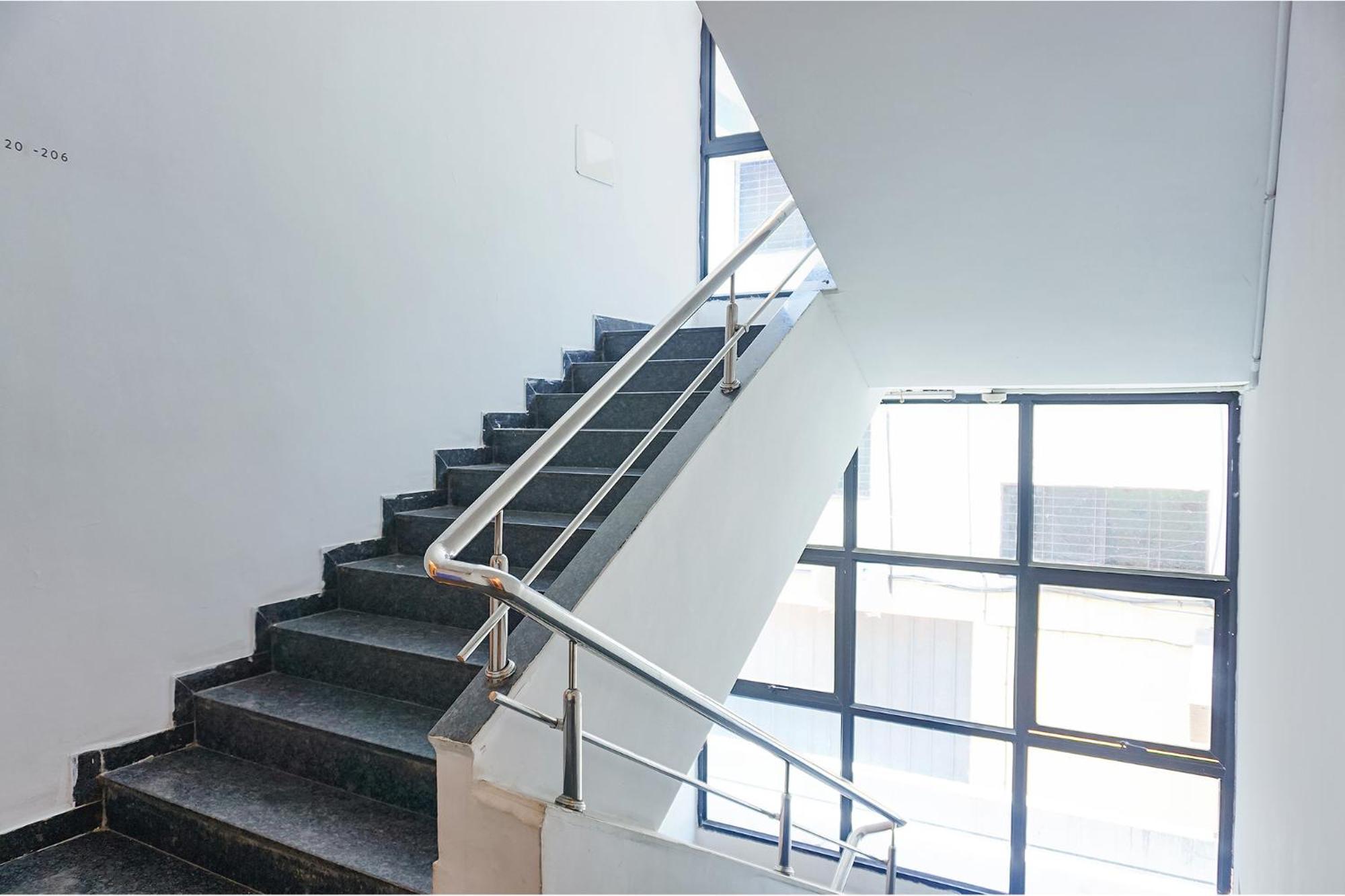 Fabhotel Aura Homes - Nr Khandoba Mandir Pimpri-Chinchwad Extérieur photo